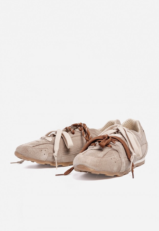 Zapatilla deportiva GLO Massi en piel color taupe – ultra combinable y cómoda para diario