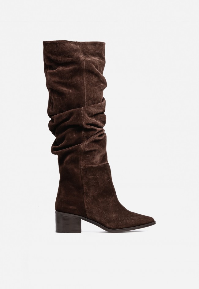 Bota alta de mujer GLO Aisha 2656 en piel color moka – caña fruncida y tacón cómodo elegante