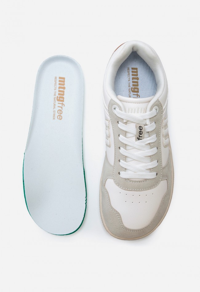 Zapatillas Mustang Free Aria mujer: minimalistas, veganas y ultra cómodas en blanco y beige