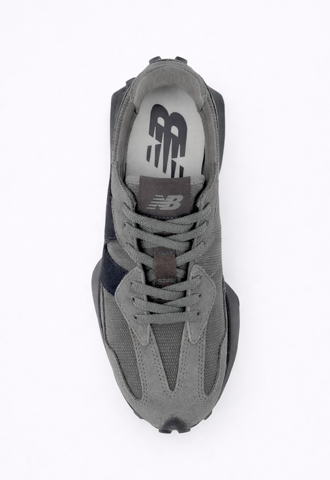 Zapatillas New Balance 327 gris para hombre – estilo retro con comodidad urbana