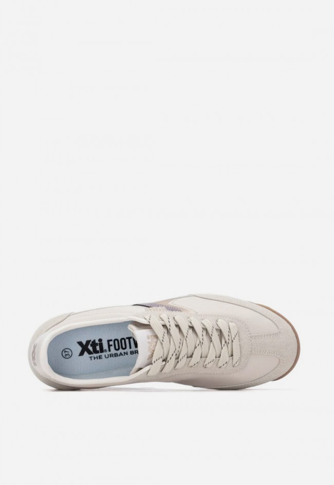 Zapatillas planas XTI 14509001 beige de mujer con estilo retro urbano y diseño vegano