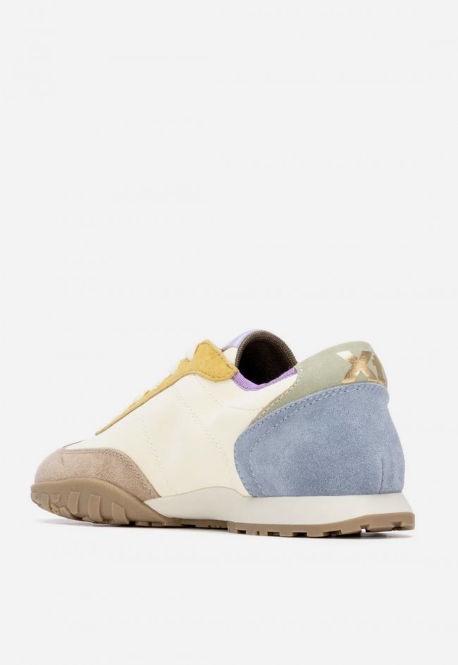 Zapatillas planas XTI 14521301 multicolor de mujer con diseño fresco y estilo casual