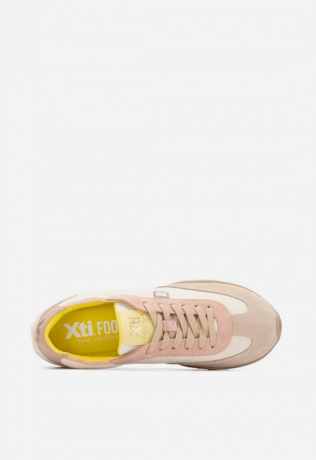 Zapatillas planas XTI 14521304 beige de mujer con diseño fresco y estilo casual