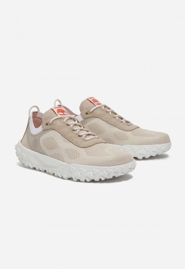 Zapatillas Timberland Low light taupe de mujer con diseño outdoor urbano y máximo confort