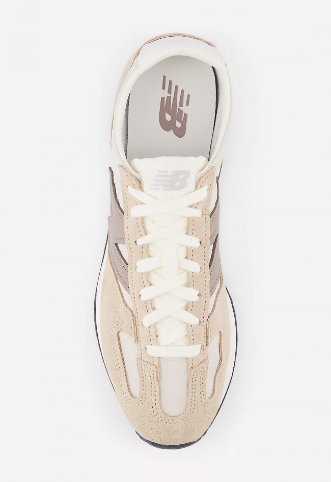 Zapatillas New Balance 471 mujer estilo retro running con ante premium