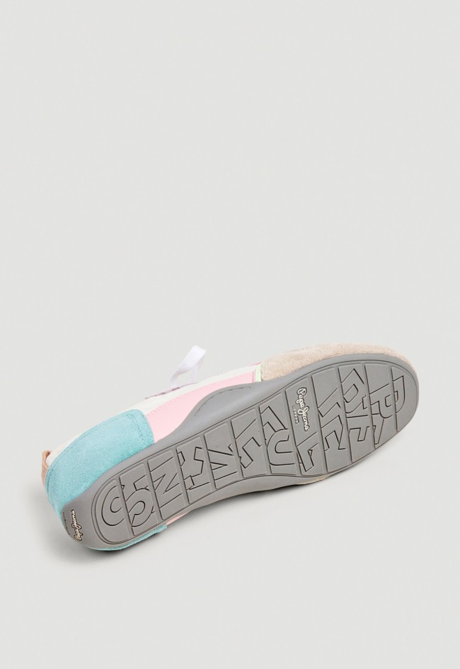 Zapatillas retro para mujer Pepe Jeans PLS600058 “Noa” – multicolor con ante y suela caramelo