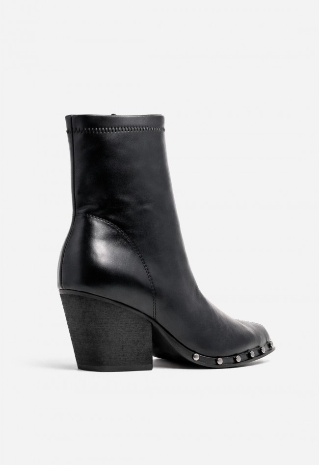 Botín cowboy mujer con tachas Niko Amore – Estilo urbano con tacón cómodo de 4 cm