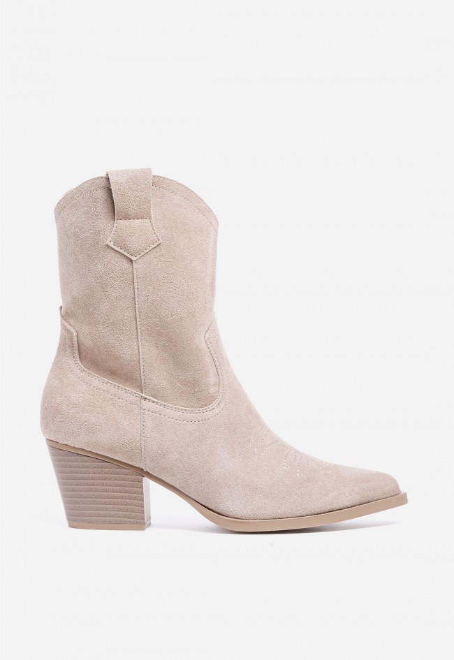 Botín cowboy de mujer Niko Amore de piel modelo 20192 en color taupe, de inspiración western y diseño atemporal.