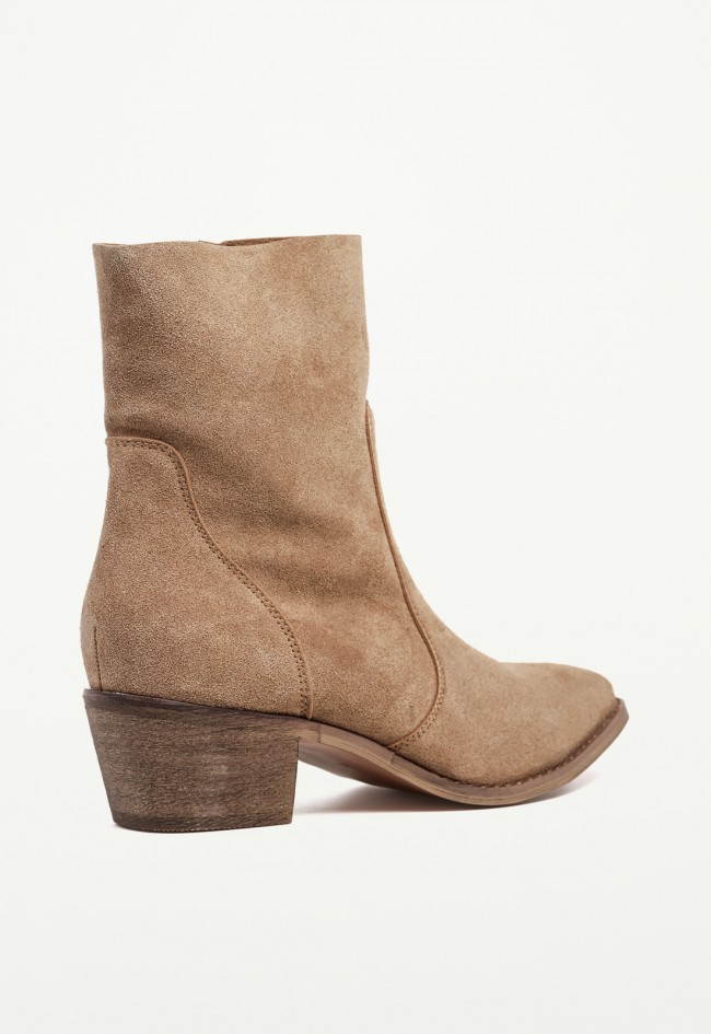 Botín cowboy de mujer en piel camel Niko Amore 20193 – estilo campero cómodo y elegante