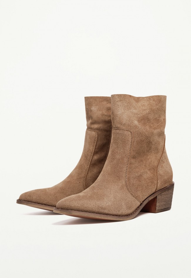 Botín cowboy de mujer en piel camel Niko Amore 20193 – estilo campero cómodo y elegante