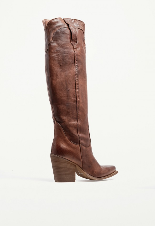 Bota cowboy alta de mujer en piel color cuero GLO Sexy – estilo western con carácter