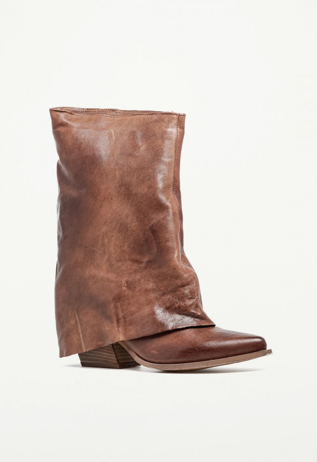 Bota cowboy de mujer en piel color cuero GLO Tex Sabry – estilo western cómodo y actual