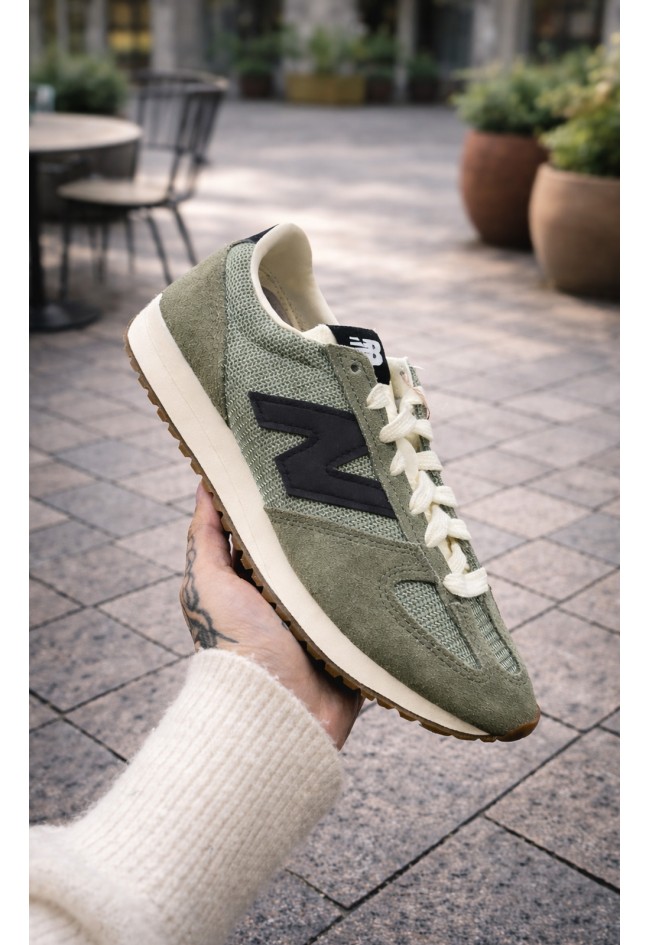Deportivo de mujer New Balance 471verde con estilo retro y confort diario