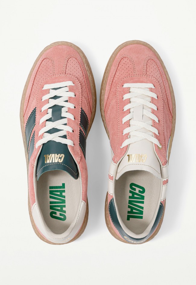 Zapatillas retro Caval Forest Berry – sneakers vintage con diseño asimétrico y estilo urbano