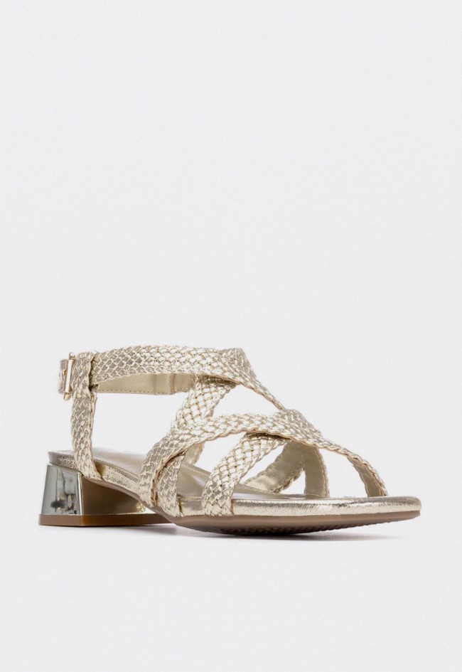 Sandalia Xti 14525901 oro mujer – sandalia multitiras con tacón bajo metalizado