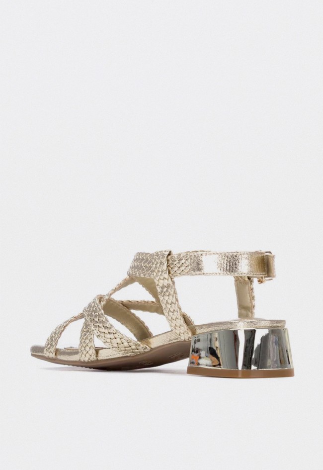 Sandalia Xti 14525901 oro mujer – sandalia multitiras con tacón bajo metalizado