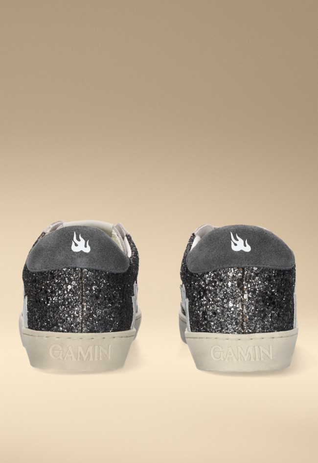 Zapatillas GAMIN Dopamine mujer glitter negro y plata – sneaker premium con llama plateada