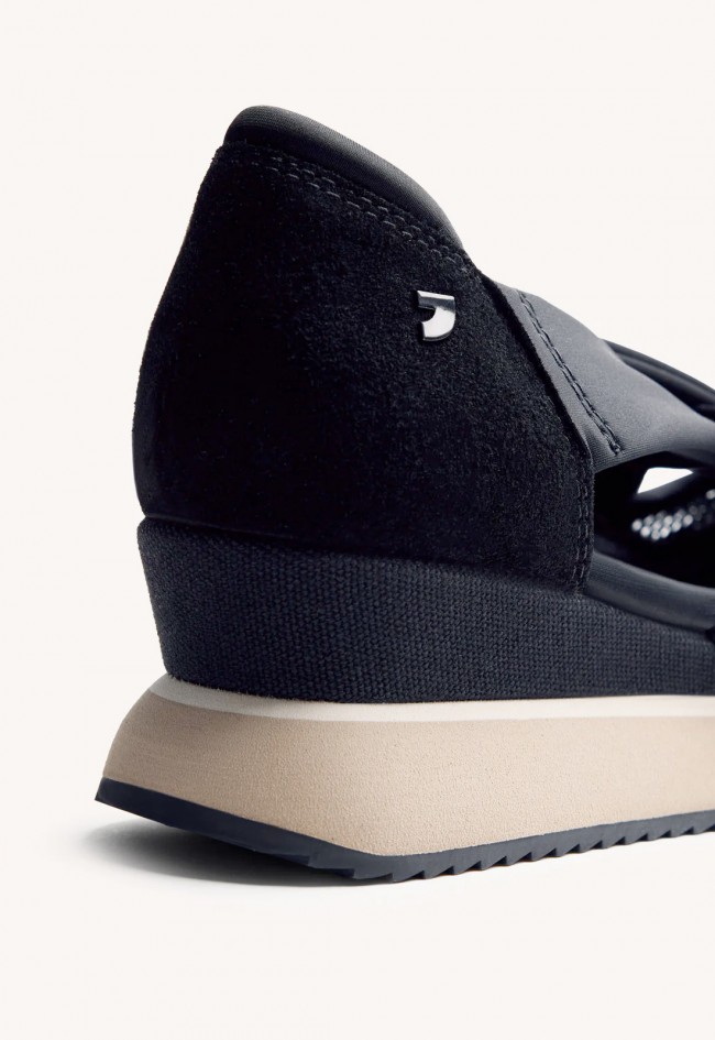 Zapatillas abiertas Gioseppo Tuhelj cuña – sneakers abiertas de piel y rejilla con plataforma