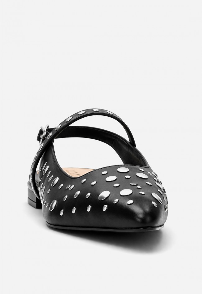 Bailarinas destalonadas TOP3 SF1579 negras de piel con tachas – zapato mujer con hebilla