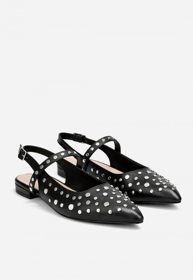 Bailarinas destalonadas TOP3 SF1579 negras de piel con tachas – zapato mujer con hebilla