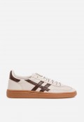 Zapatillas Why Pink M6045 color arena estilo retro, casual cómodas para uso diario