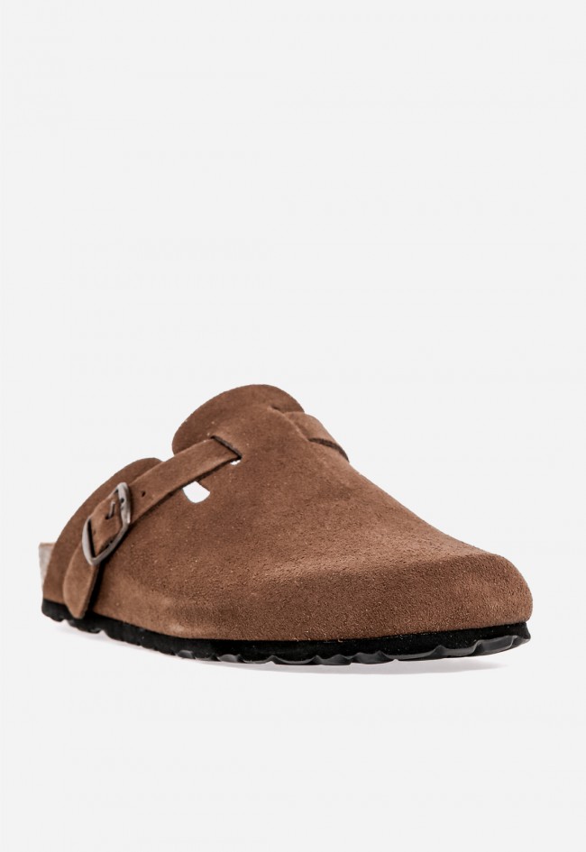 Zueco de hombre VAS 355 en piel marrón – comodidad natural y estilo casual