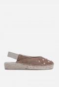 Alpargata de mujer taupe VAS 132-016 G – estilo natural con detalle de tachuelas