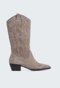 Bota cowboy de piel GLO Suevia 7477 color arena: actitud western y estilo irresistible