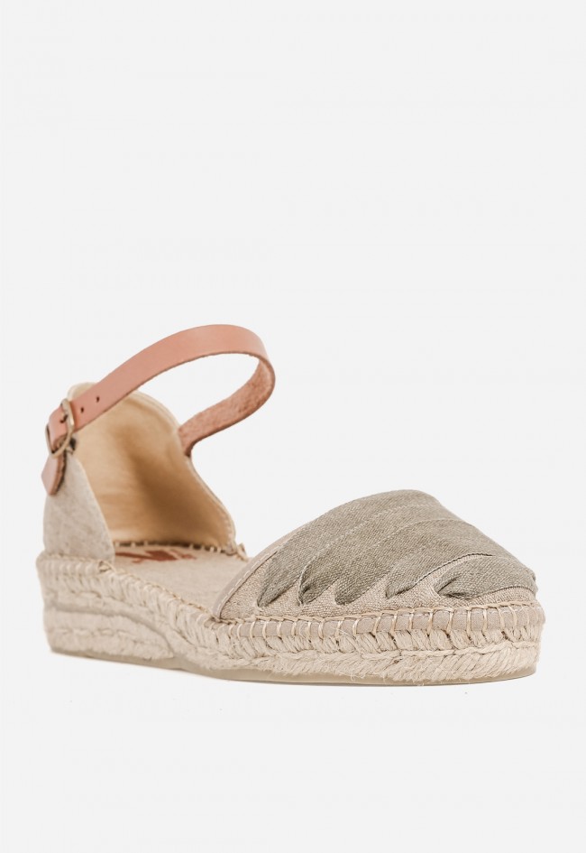 Alpargata VAS 102-017 natural: frescura mediterránea con estilo effortless chic