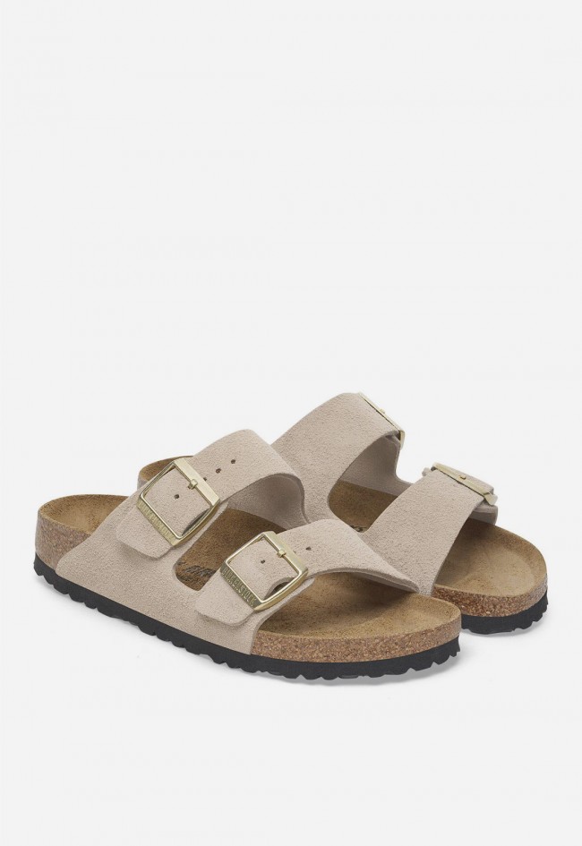 Sandalia bio Birkenstock Arizona de ante color arena para mujer – icono comfy con estilo natural