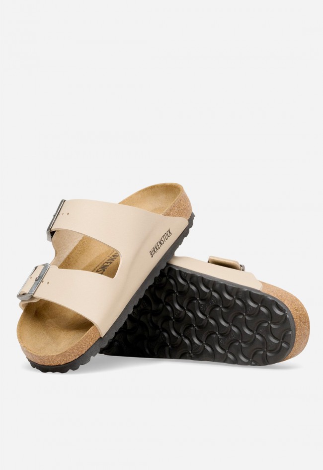 Sandalias Birkenstock Arizona Birko-Flor beige: icono comfy minimalista para un verano effortless