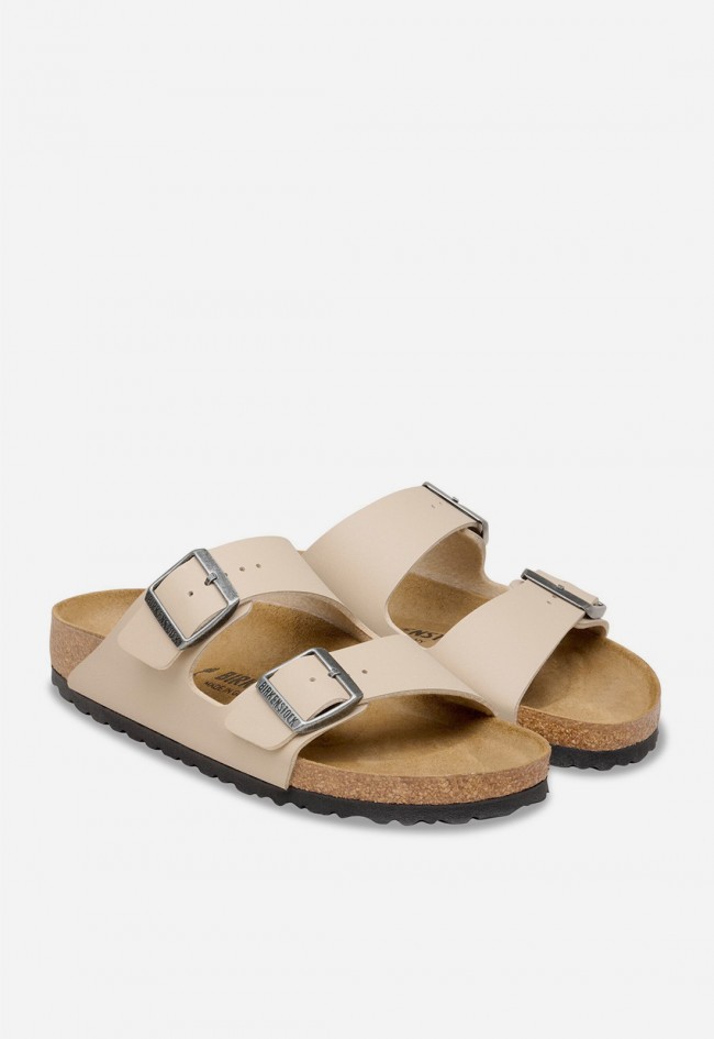 Sandalias Birkenstock Arizona Birko-Flor beige: icono comfy minimalista para un verano effortless