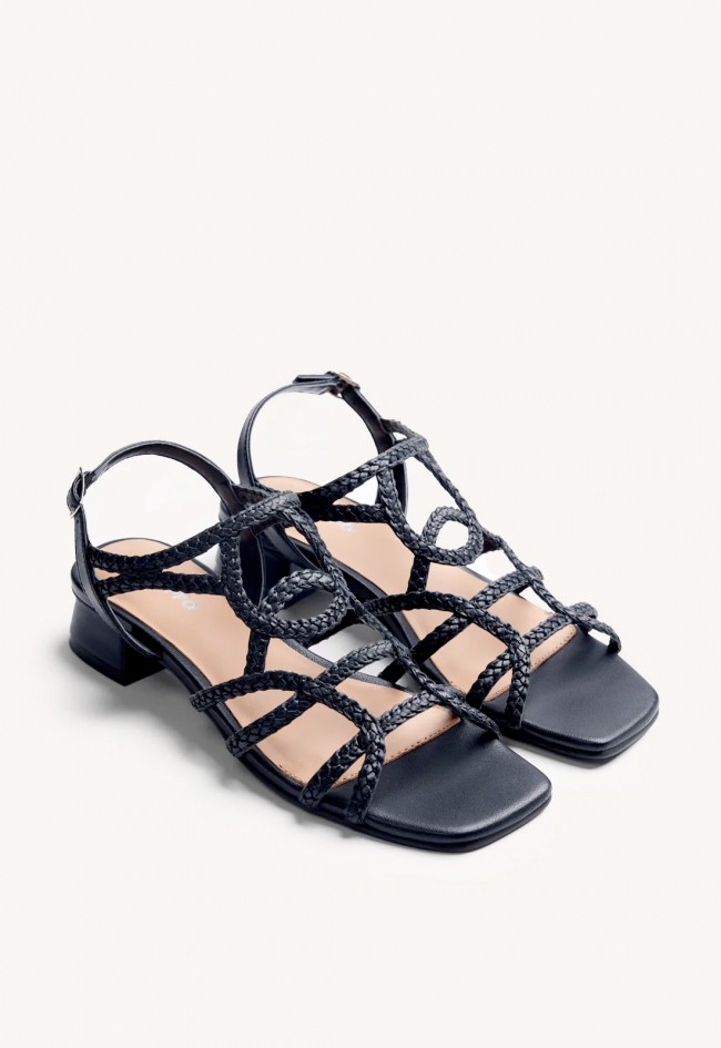 Sandalias negras de piel trenzada Gioseppo Bilice: elegancia cómoda para tus looks impecables