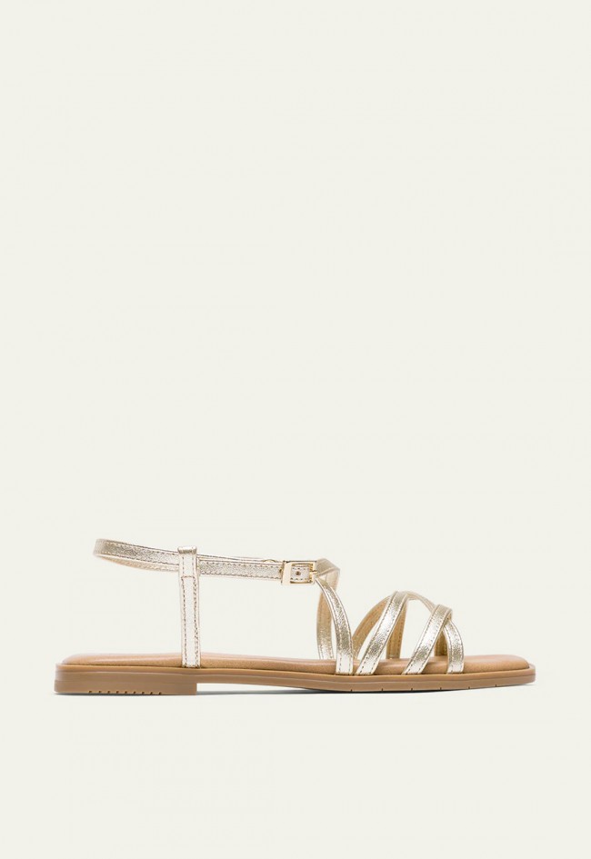 Sandalias planas doradas de piel Porronet Bonnie: elegancia cómoda para todos tus looks