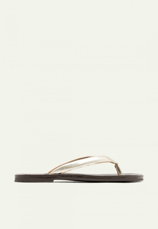 Sandalias de dedo doradas de piel Porronet Amber: el básico chic y cómodo del verano