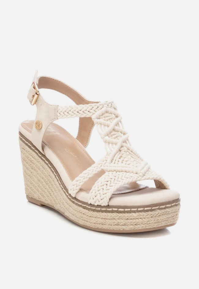 Sandalias de cuña y esparto XTI 14283401: comodidad veraniega con diseño macramé