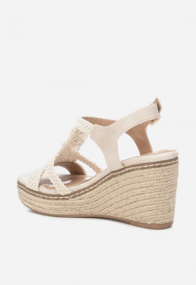 Sandalias de cuña y esparto XTI 14283401: comodidad veraniega con diseño macramé