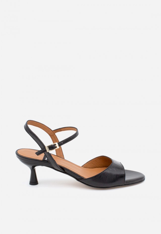 Sandalia mujer negra de piel con pulsera al tobillo Ángel Alarcón ELVIRA – elegante y cómoda