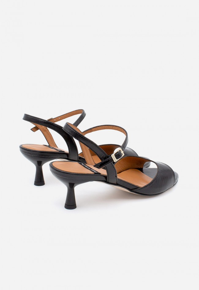 Sandalia mujer negra de piel con pulsera al tobillo Ángel Alarcón ELVIRA – elegante y cómoda