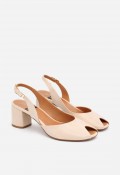 Zapato destalonado beige de mujer Ángel Alarcón 26065 – elegancia luminosa para vestir