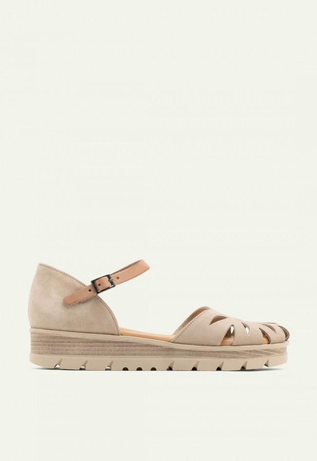 Sandalia cangrejera de serraje taupe arena Porronet Bruna – confort artesanal y estilo natural