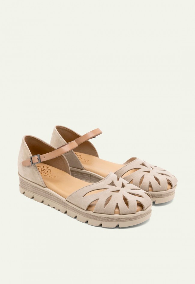 Sandalia cangrejera de serraje taupe arena Porronet Bruna – confort artesanal y estilo natural