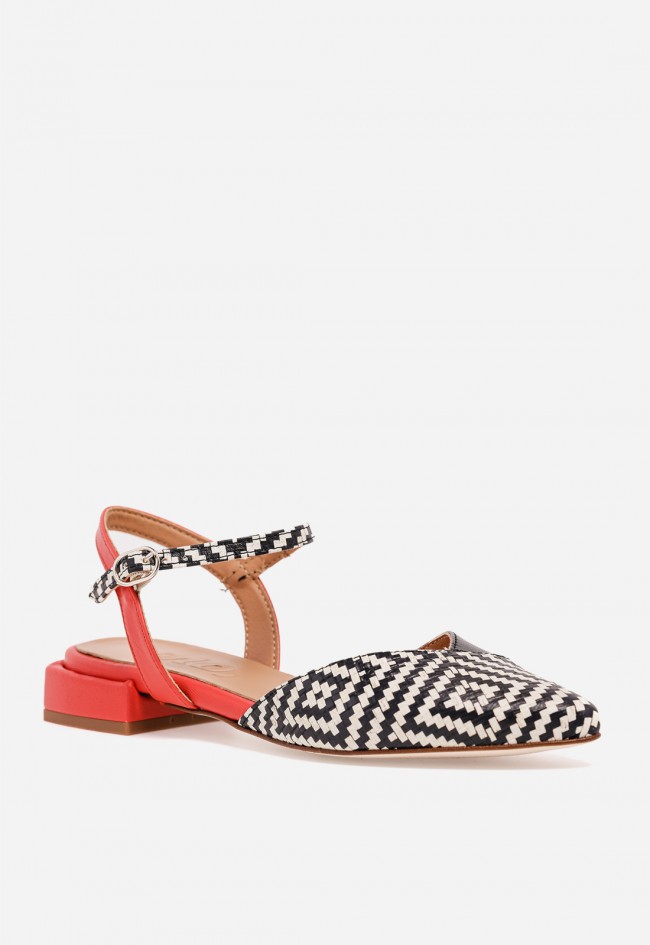 Zapato destalonado de piel GLO Duck – diseño trendy bicolor y estilo femenino