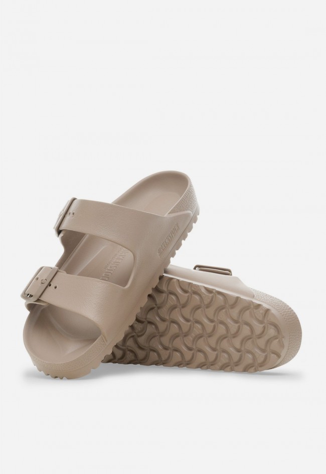 Sandalia Birkenstock Arizona EVA taupe – ultraligera, anatómica y resistente al agua