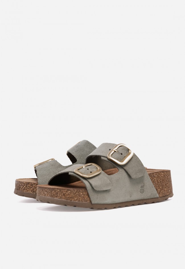 Sandalia plataforma anatómica Yokono WIWI-003 color agua – comodidad natural y estilo actual