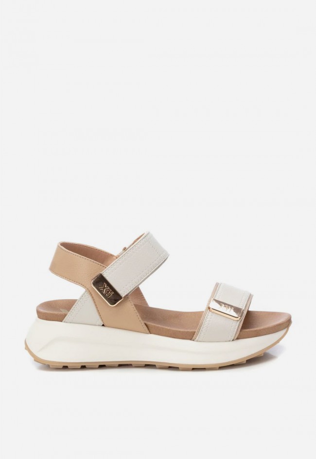 Sandalia deportiva vegana de mujer Xti 143874 con cierre adherente y máxima comodidad