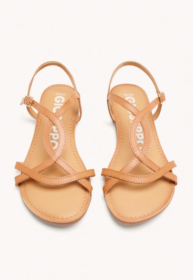 Sandalias planas de piel Gioseppo Lamim color cuero con tiras finas y confort extra