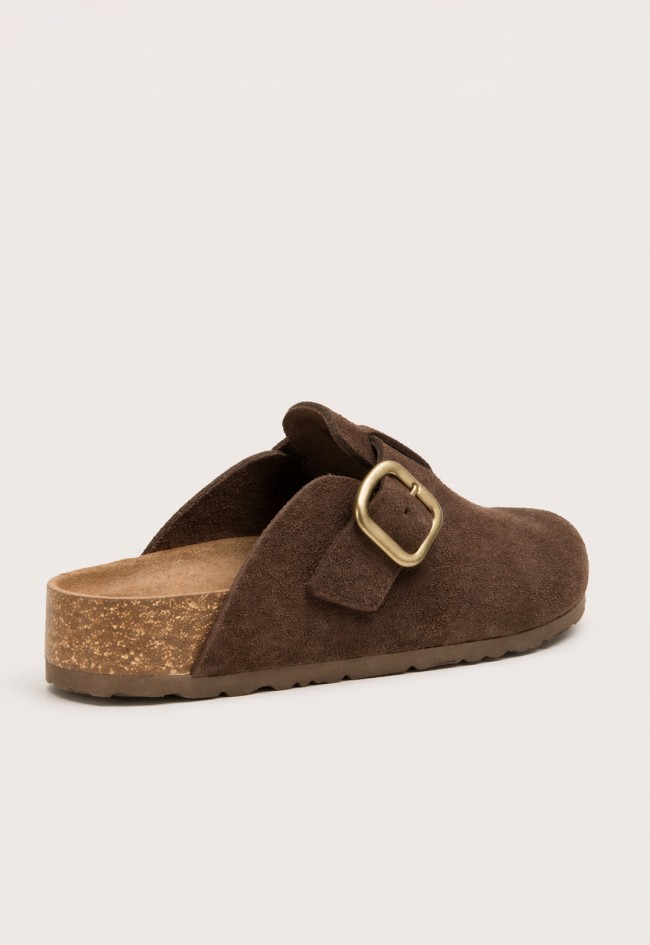 Zueco bio de piel Yokono Wiwi-264 con hebilla ajustable