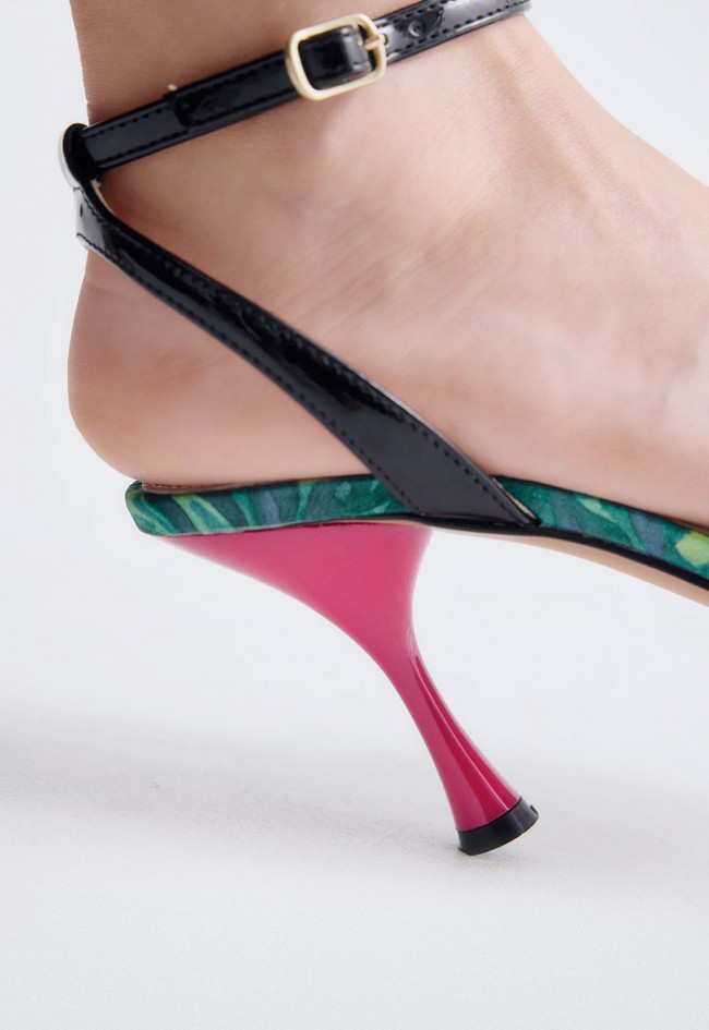 Sandalia de tacón EXE Anita-116 verde y negro con flores – elegancia que cautiva