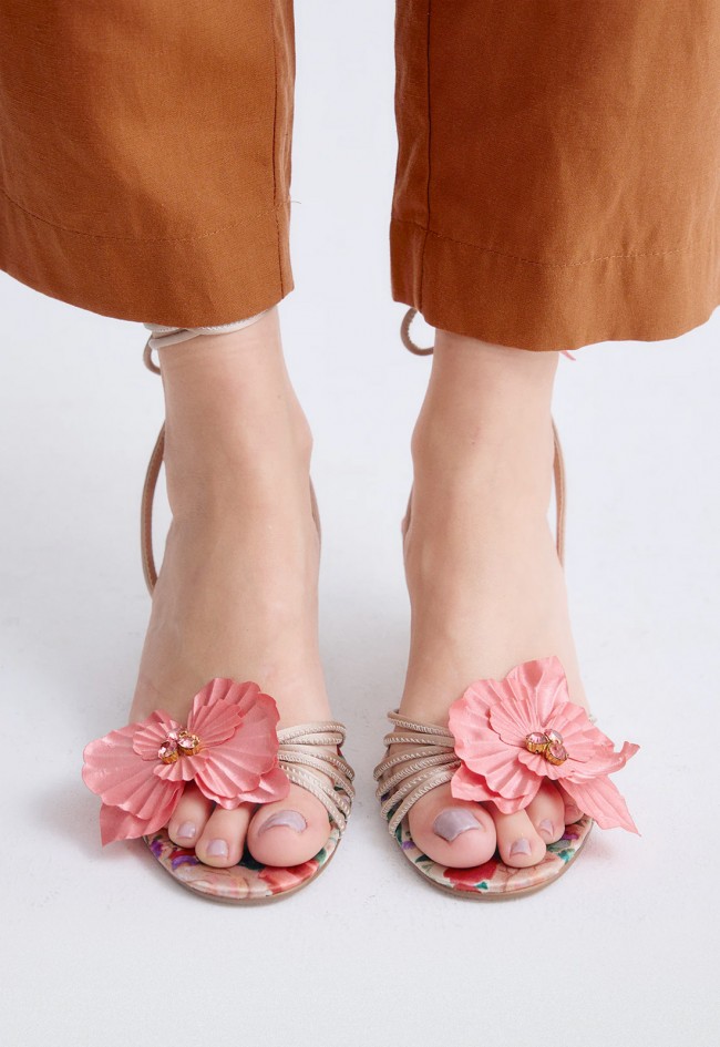 Sandalia de tacón bajo mujer EXE Kimberly-118 Flower beige y rosa – delicadeza floral para brillar